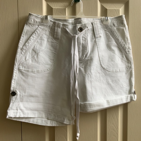 NWOT Jag Jean Womens White Adeline Shorts Sz 10 - Picture 3 of 7